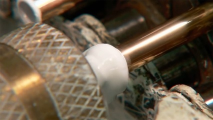 美國(guó)花幾百萬研發(fā)的太空筆技術(shù)多高端?看生產(chǎn)過程后感覺很簡(jiǎn)單!